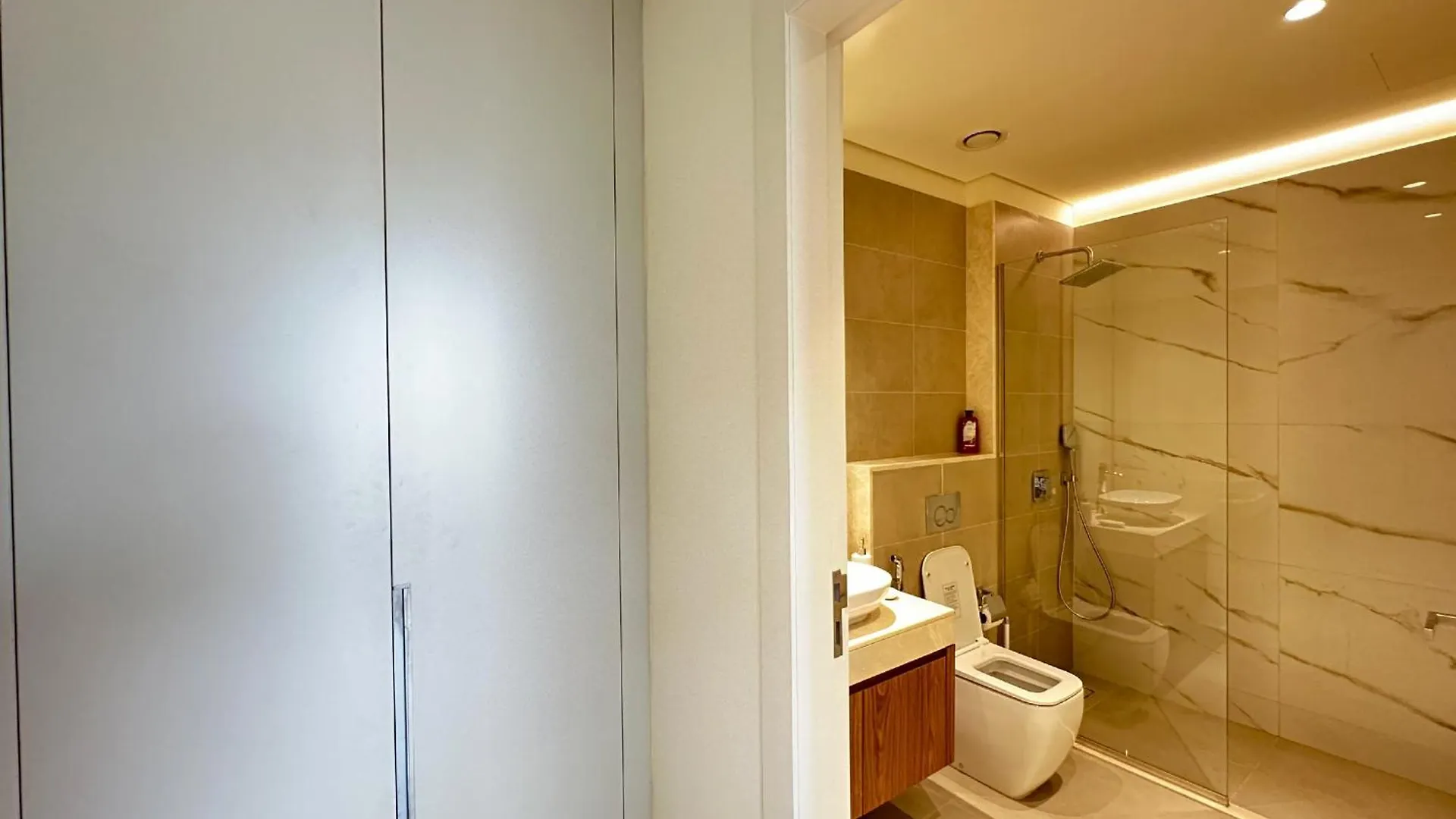 Elegant 1-Bedroom Apartment In Dubai Silicon Oasis - By Alphatel Vacations 0*,  United Arab Emirates