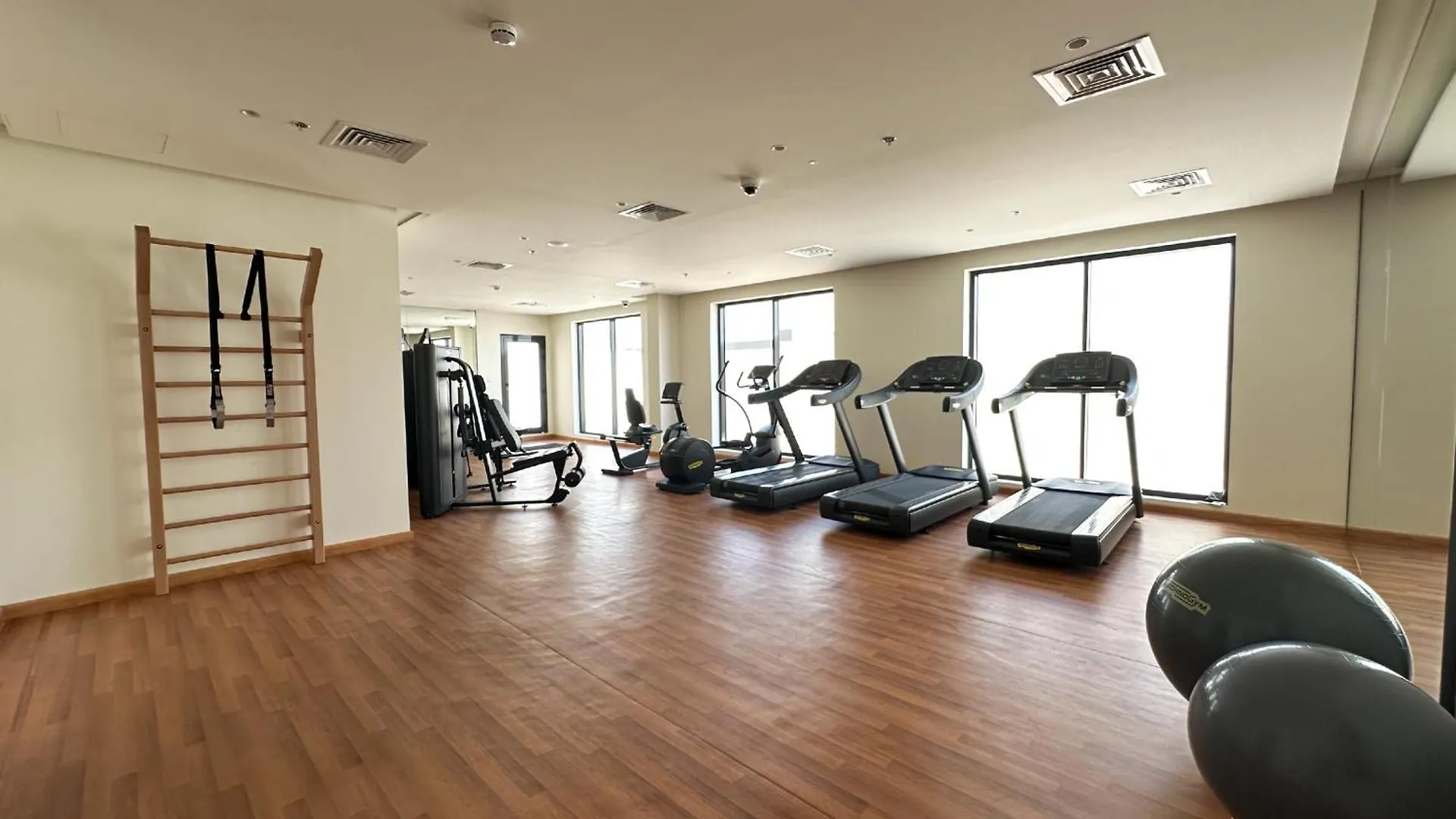 Elegant 1-Bedroom Apartment In Dubai Silicon Oasis - By Alphatel Vacations